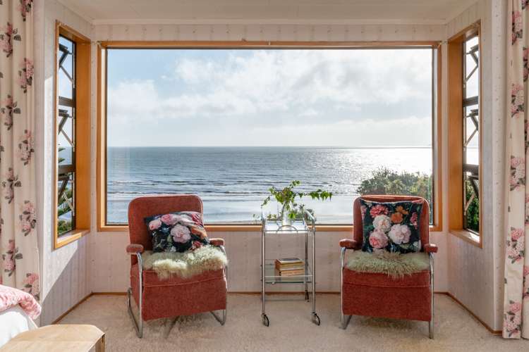 14 Kirkway Raumati Beach_18