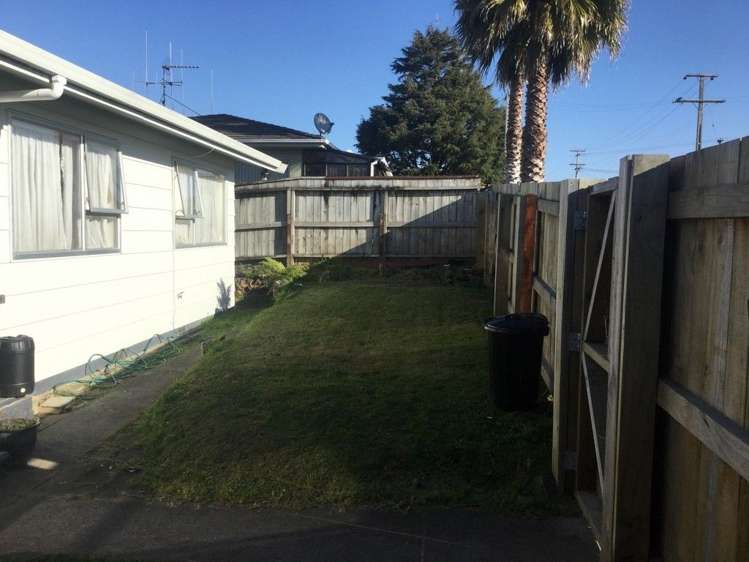 Hynds Road Gate Pa_13