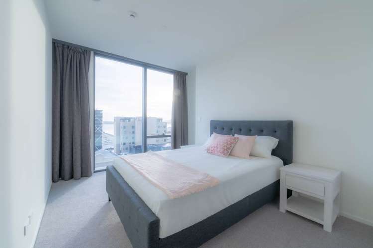 1001/10 Commerce Street Auckland Central_11