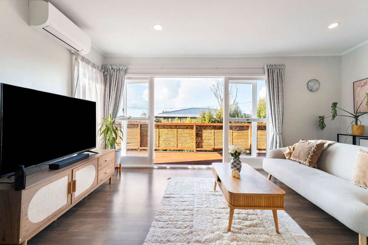 1/227 Wairau Road_3