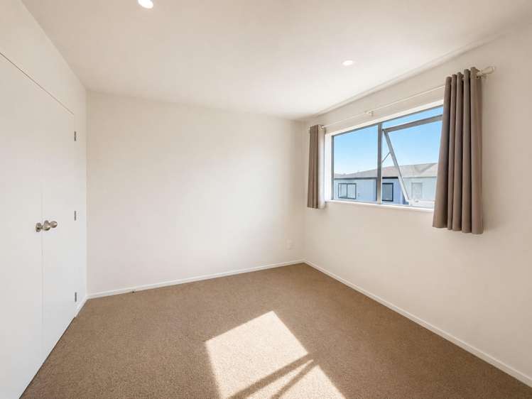 B/21 Geneva Place 1644_5