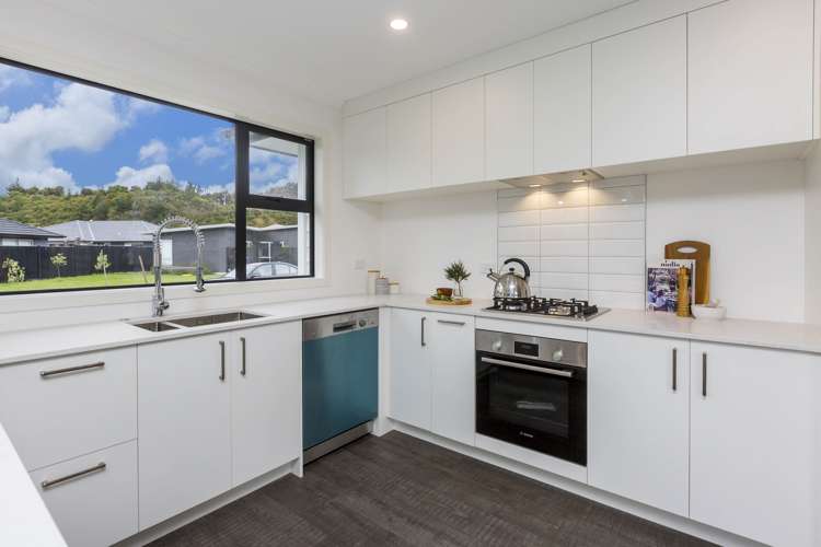 8 Passchendaele Grove Trentham_7