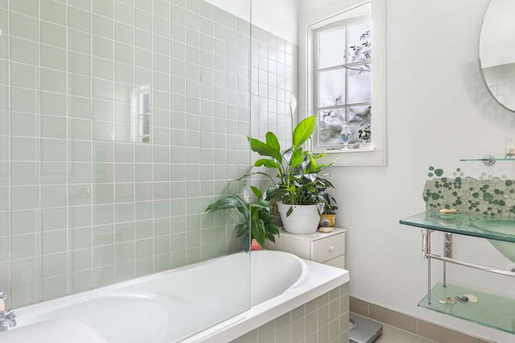 57a Archibald Road Kelston_24