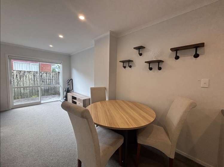 6/79 Carrington Drive Hillcrest_6