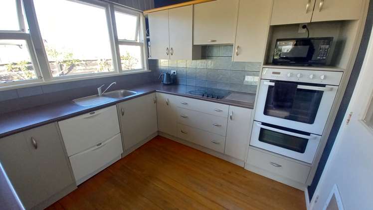 3 Carlyle Street Tuatapere_6