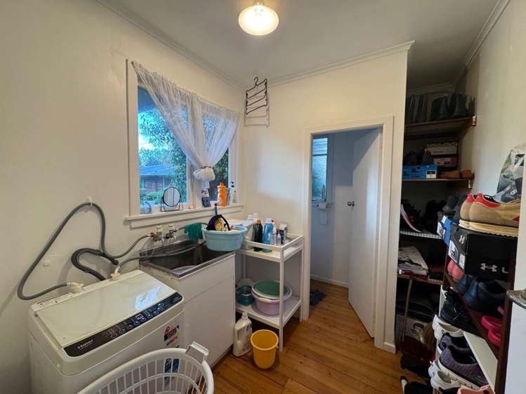 111 Titirangi Road New Lynn_9