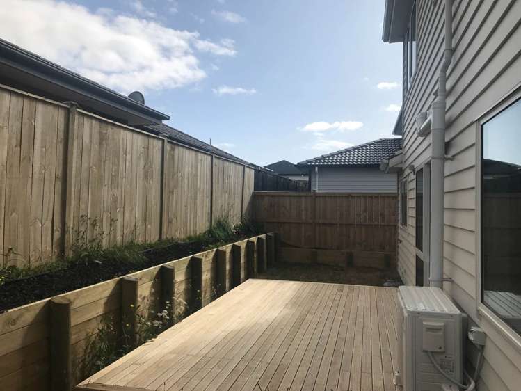 2 Hemopo Street Pukekohe_17