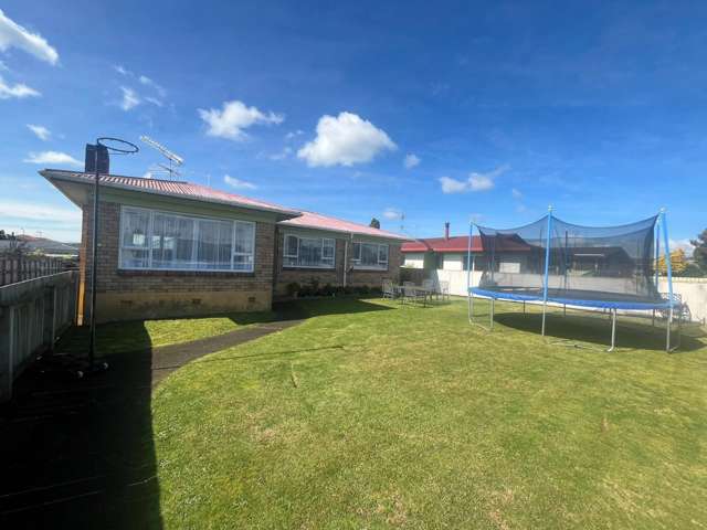 8a Garden Terrace Pukekohe_1