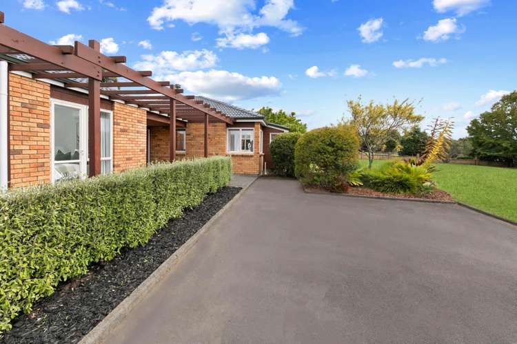 18 Burgundy Park Avenue Henderson_38