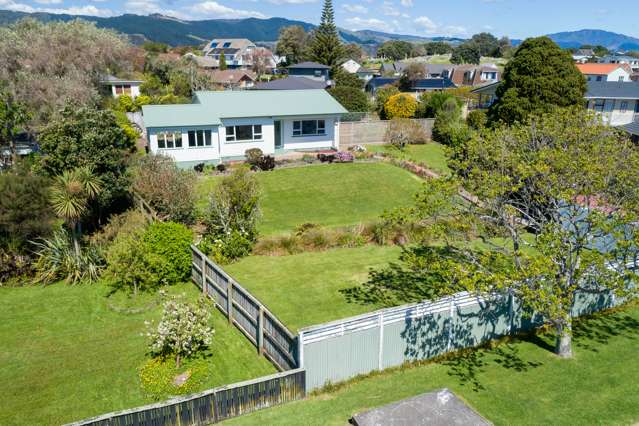 68 Ocean Road Paraparaumu Beach_1