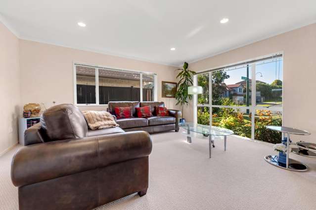 135 Middlefield Drive Flat Bush_2