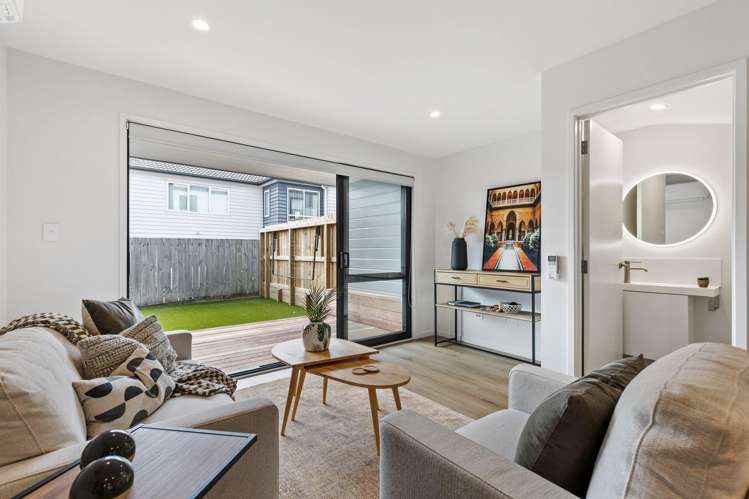 4/21 Divich Avenue Te Atatu South_3