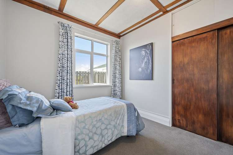 13 Retter Street Paparangi_9