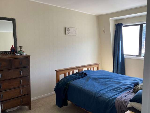 2/100 Lyall Parade Lyall Bay_4