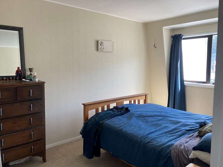 2/100 Lyall Parade Lyall Bay_4