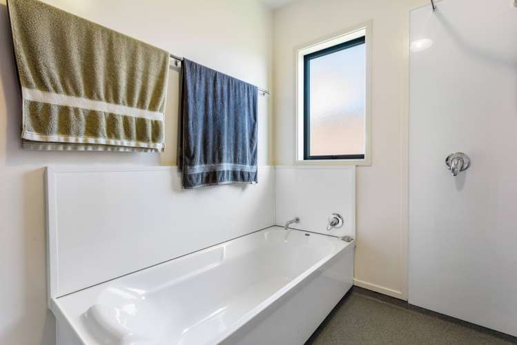 116 Palmers Road Clendon Park_12