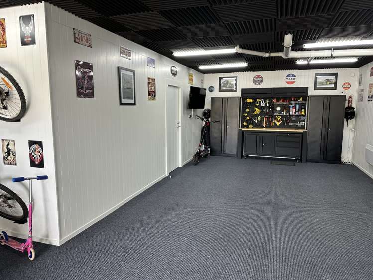 27 Pendeen Crescent Jacks Point_32