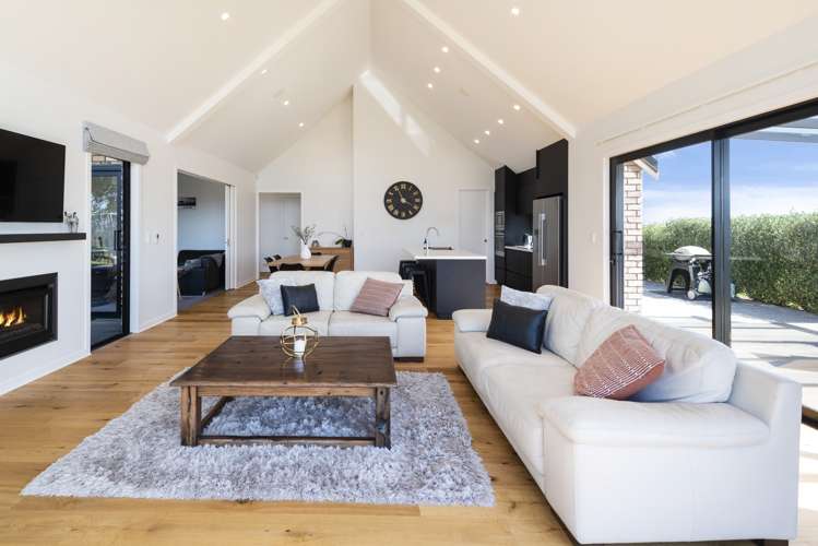 2 Puketiro Road Whitford_8