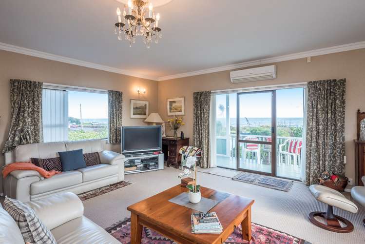 65 Marine Parade Paraparaumu Beach_5