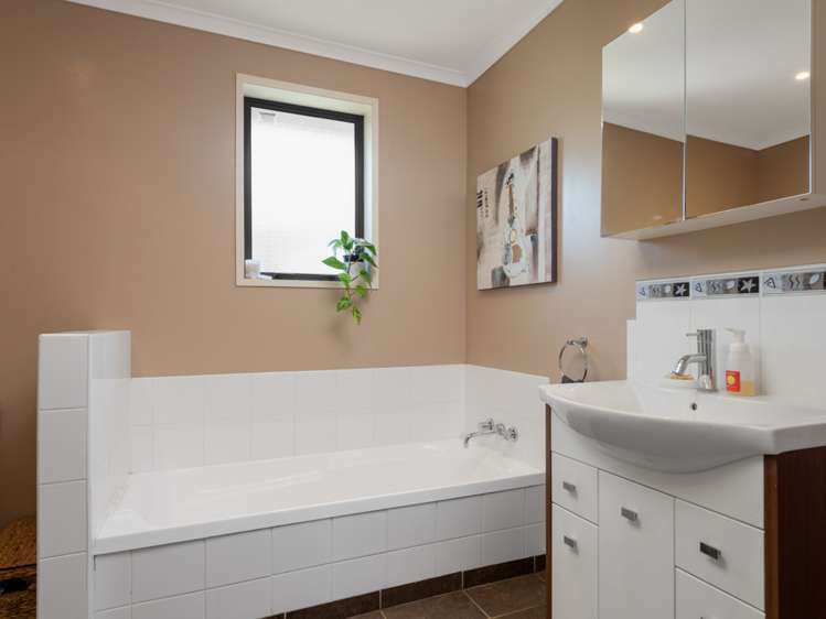 16 Page Street Redwoodtown_13