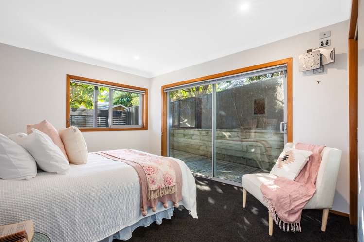 7a Sunset Parade Plimmerton_11