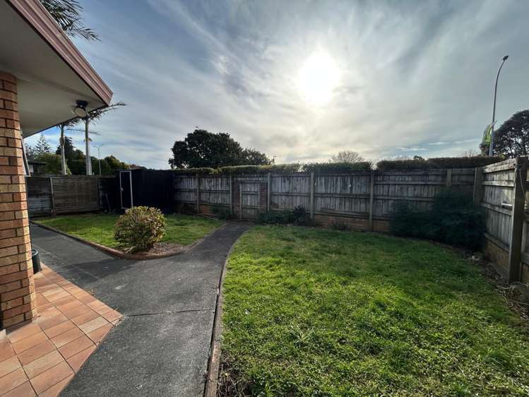 1/2 Botanic View Manurewa_5