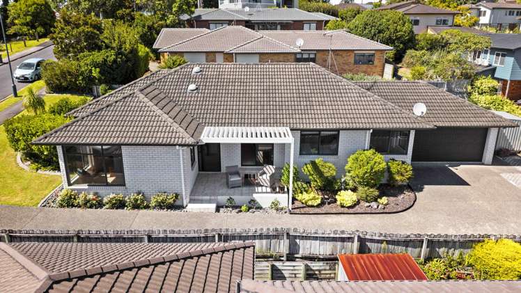 8 Jelas Road Red Beach_25