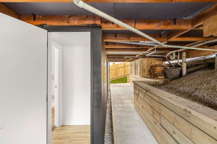 10b Mackinnon Terrace Fernhill/Sunshine Bay_23