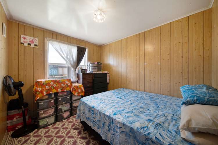 15 Whitley Crescent Otara_11