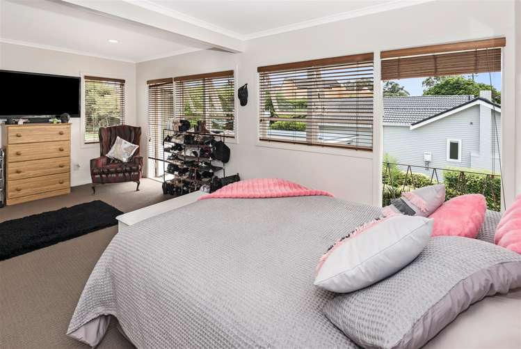 6 Marine Parade Mellons Bay_10