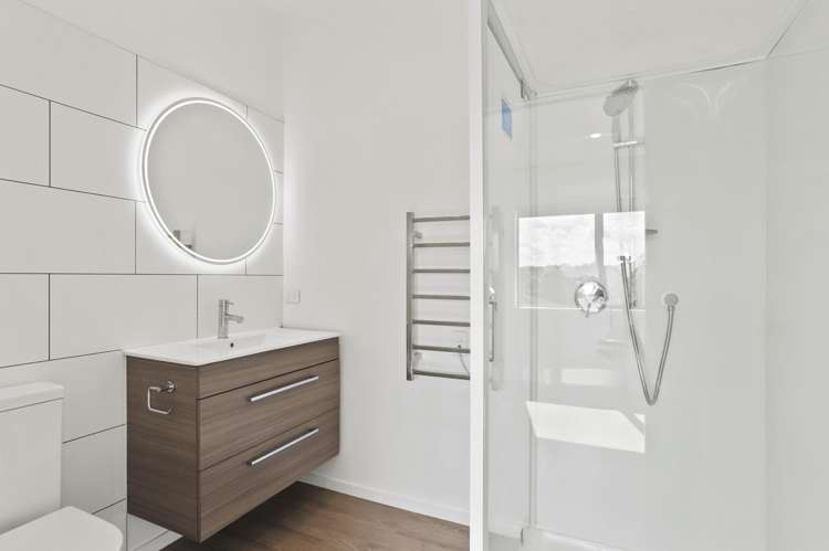 1/60 Hepburn Road Glendene_13