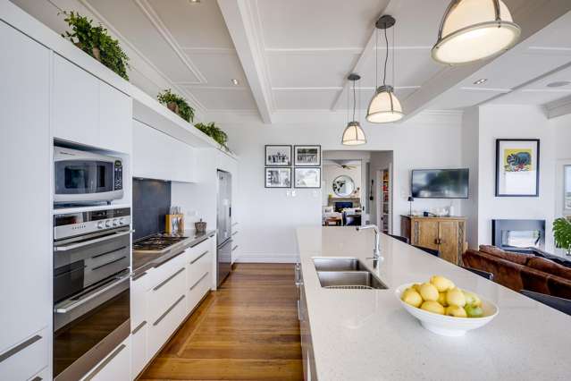 8 Kowhai Road Bluff Hill_2