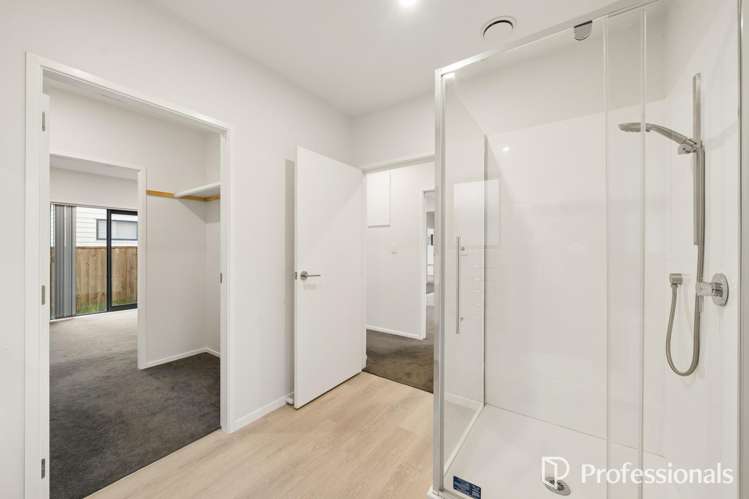 15A Burden Avenue Wainuiomata_13