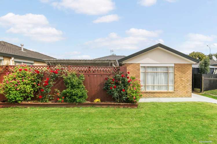 1b Charlenne Close Ranui_16