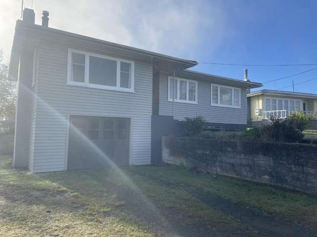Freshly renovated home ready for tenants!