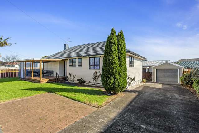 The Perfect Standalone Home With Outdoor Living