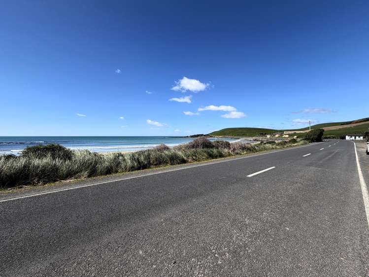 24 The Nuggets Road Kaka Point_16