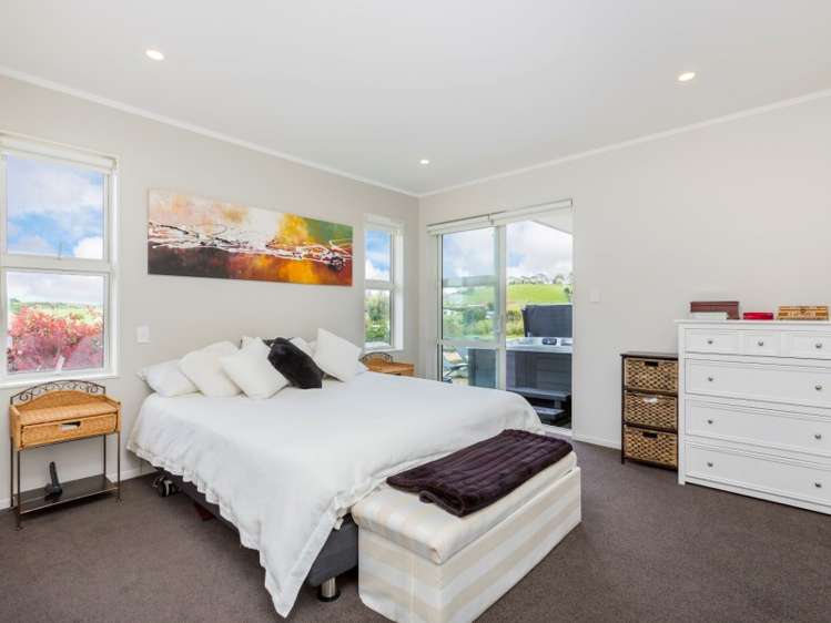 12 Laly Haddon Place Matakana_14