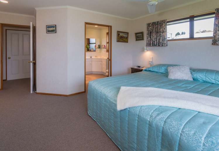 14 Arklow Street Albert Town_11