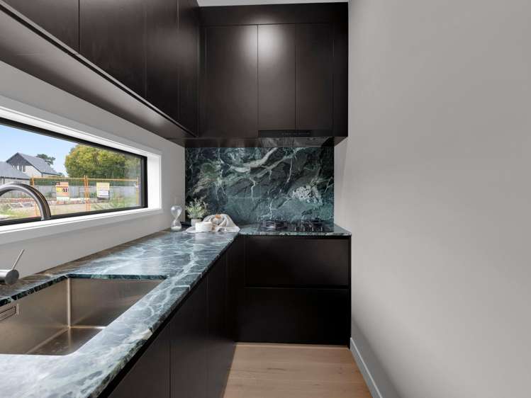 2/1876 River Road Flagstaff_7