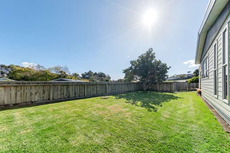 4 Puketotara Street Highlands Park_19