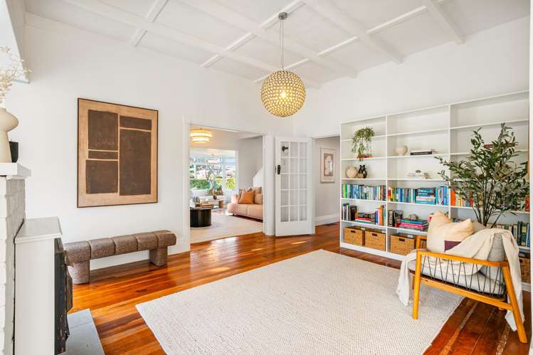 49 Lloyd Avenue Mount Albert_11