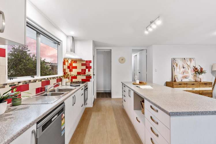 10 Beauchamp Drive Massey_7