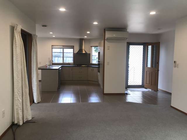 3/2 East Coast Road Milford_2