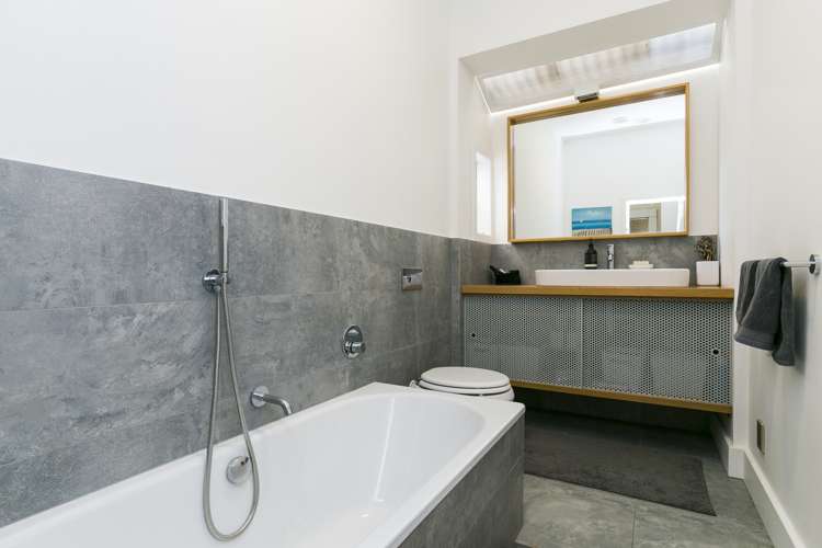 11 Mcintyre Avenue Mount Victoria_12