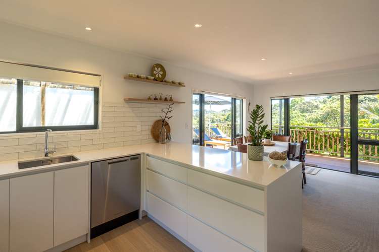 2 Hobson Terrace Onetangi_8