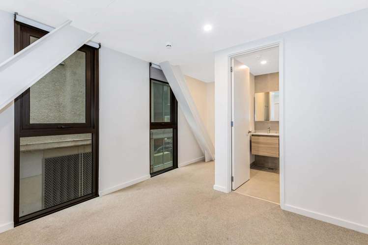 105/10 Alpha Street 2185_6