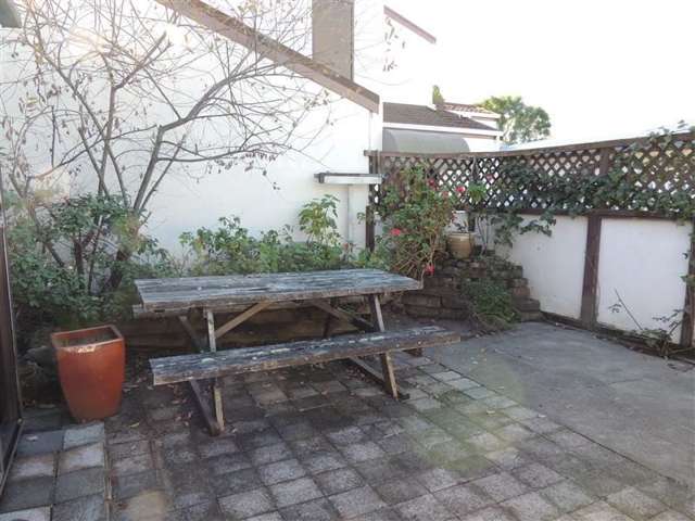 2/12 Lannie Place Greenmeadows_1