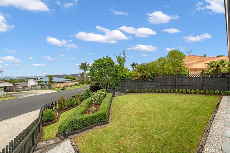 23 Pebble Beach Boulevard Kamo_32