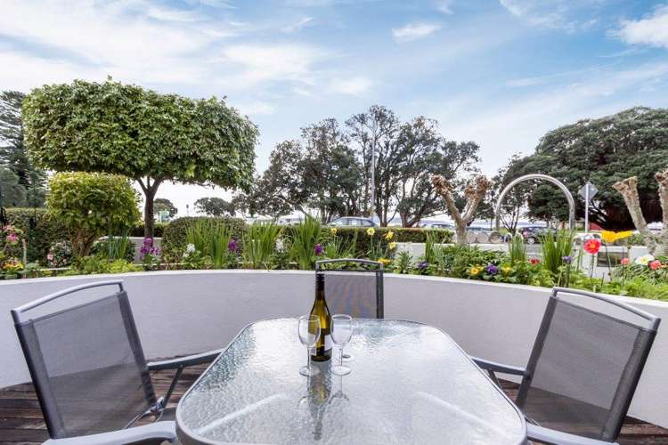 2/47 Tamaki Drive Mission Bay_17